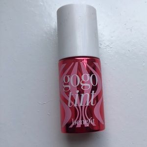 NEW Benefit Gogo Tint